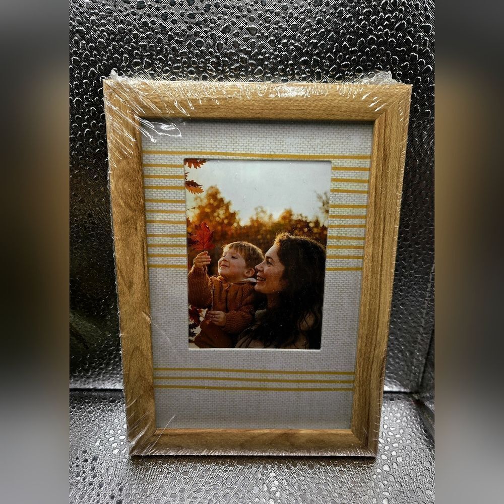 "5/$40" Linen Gold Yellow Stripe Matted Light Wood 4x6 Picture Frame